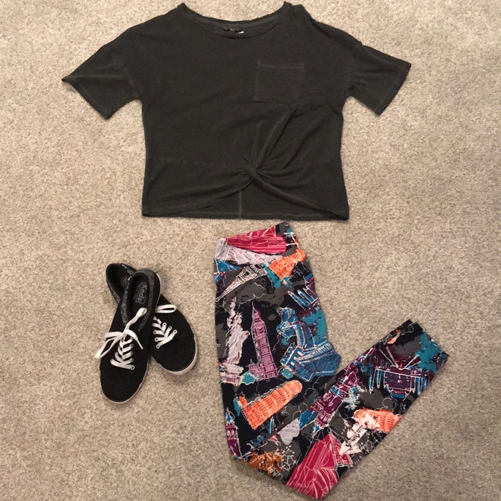 Travel themed lularoe leggings